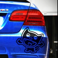 Наклейка на авто "Кот анимашный"